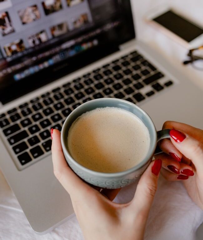 10 Budget-Friendly Side Hustles in 2026: Creative Ways to Make Extra Income From Home