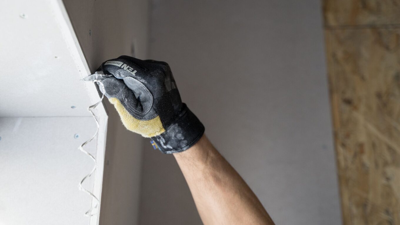 Mistakes People Make When Hanging Drywall